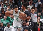 开云体育在线-雄鹿击败黄蜂，领跑东部联盟的简单介绍