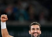 开云体育APP下载-赛车选手爆冷获胜，专家预测失准