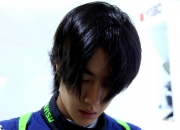 开云体育app-赛车明星选手受伤退赛，引发热议