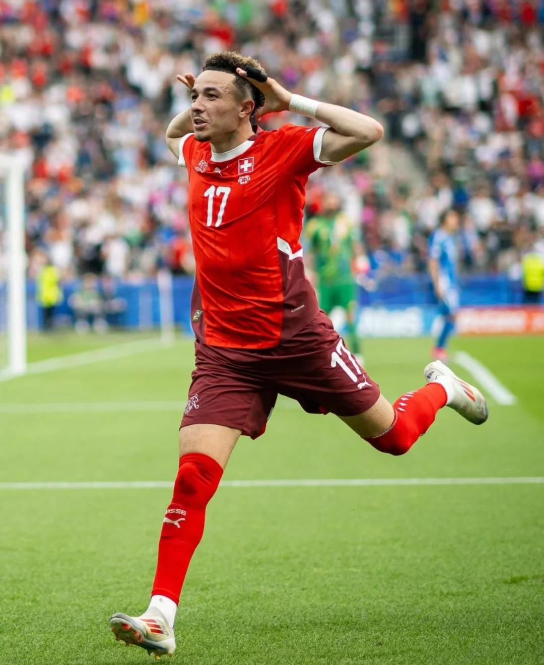 瑞士足球队在国际赛事中表现抢眼