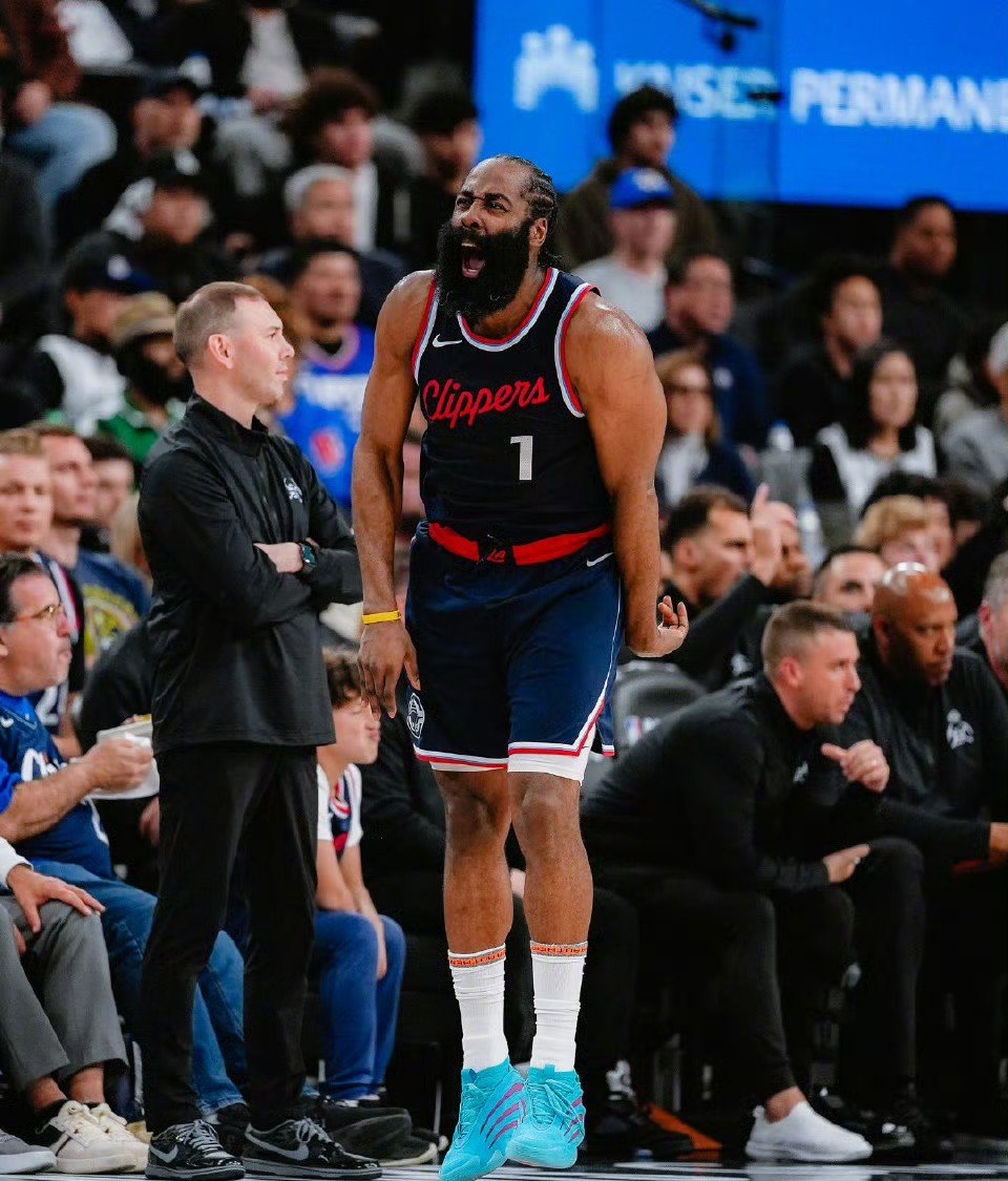 凯尔特人逆转国王,哈登点燃赛场 凯尔特人逆转国王,哈登点燃赛场