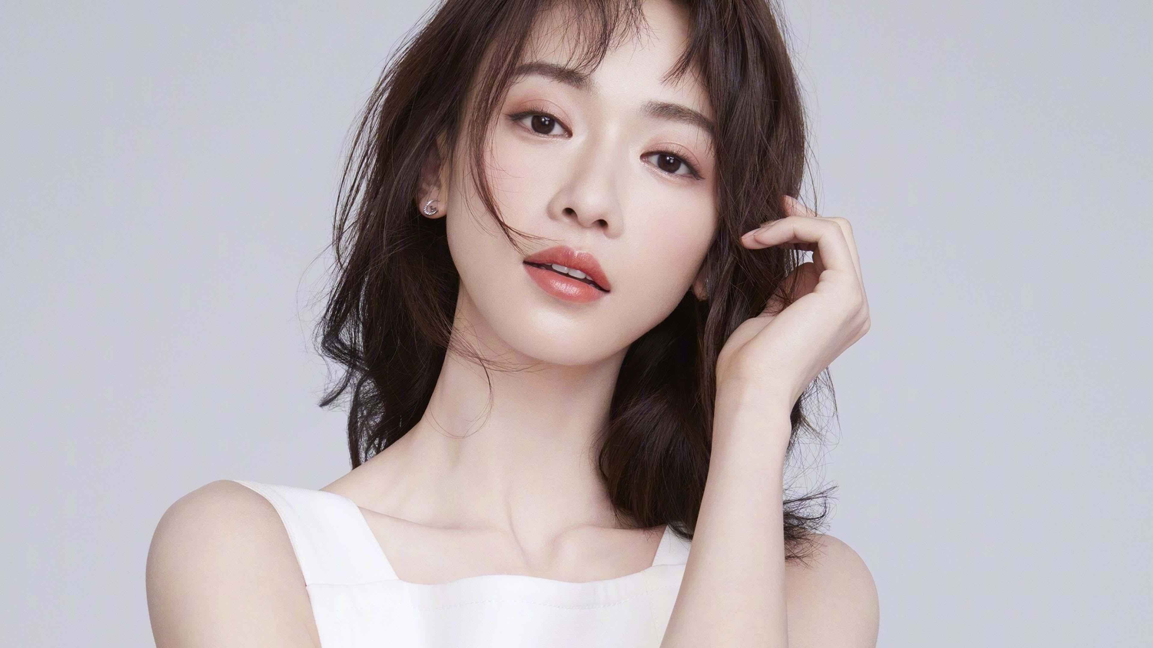 双城记,德甲争冠硝烟弥漫,国王爆冷快船映射体育无常